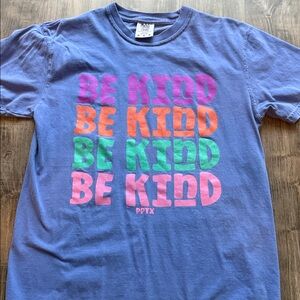 'Be Kind' Graphic T-Shirt